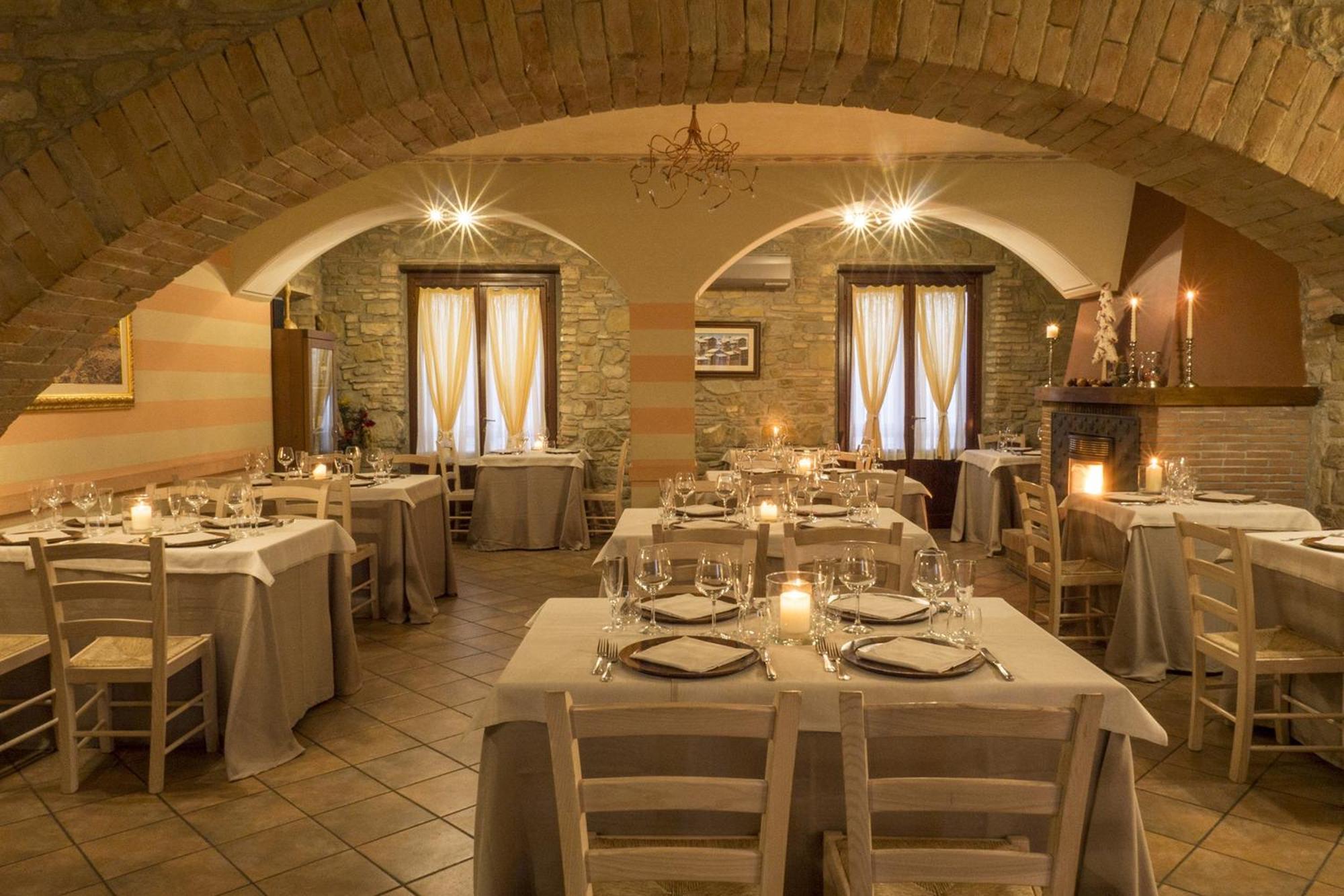 Il Melograno Agriturismo & Spa Pianello  Ngoại thất bức ảnh