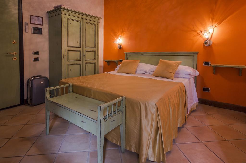 Il Melograno Agriturismo & Spa Pianello  Ngoại thất bức ảnh