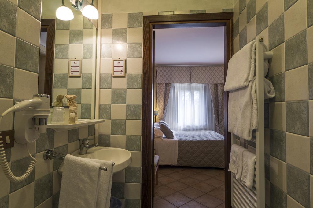 Il Melograno Agriturismo & Spa Pianello  Ngoại thất bức ảnh