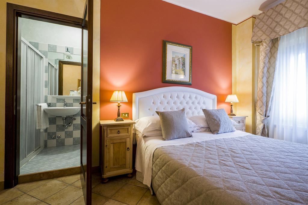 Il Melograno Agriturismo & Spa Pianello  Ngoại thất bức ảnh